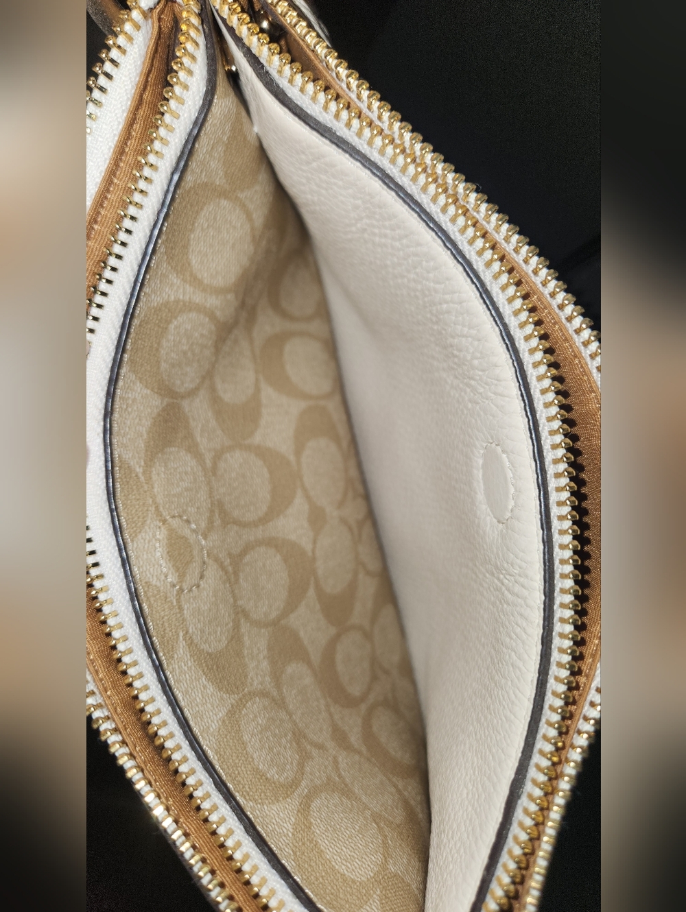 Coach Signature Canvas cross body - Picture 6 of 8